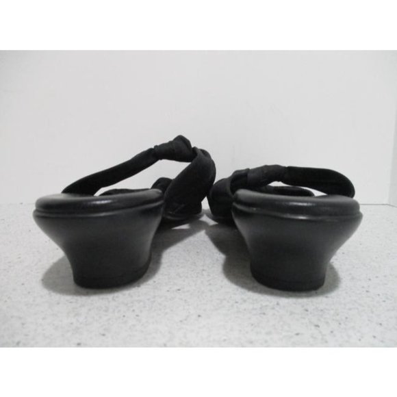 *Munro Black American Twisted Knotted Fabric Slip On Slide Sandals - Picture 4 of 10